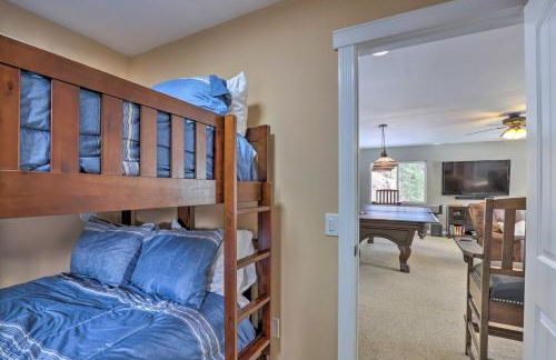 Lake Loon Hillside Cottage with Private Deck! - Foto 16