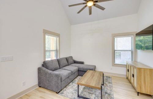 Walk to Sports Complex Home in Millbrook! - Foto 4