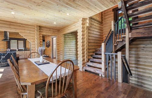 Log House Chalet, Volleyball field, Sauna, Hot Tub - Foto 35