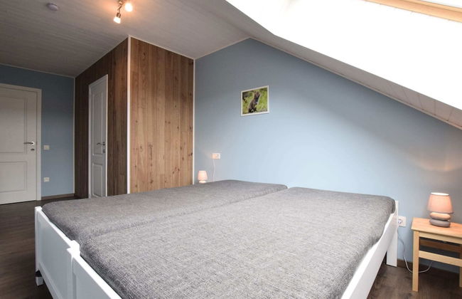 Superb Villa With a Large Garden - Photo 5