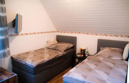 Herzlich Willkommen auf unserem Hof! - Foto 2