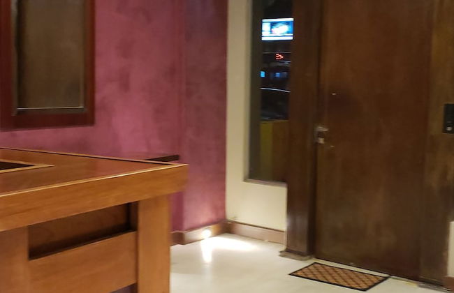 Urbana Apartments 413 - Photo 2