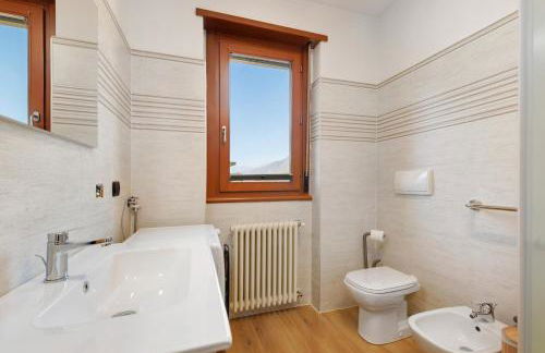 Modern Retreat with AC & Fast Wi-Fi - Photo 7