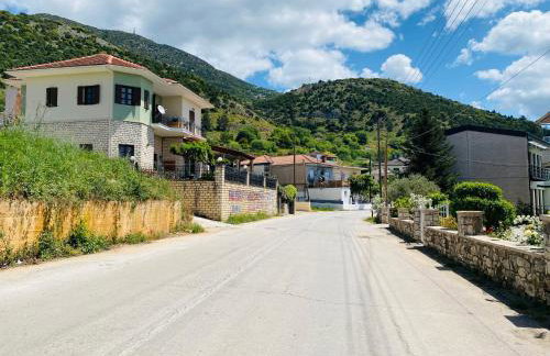 Lake House Ioannina - Photo 37