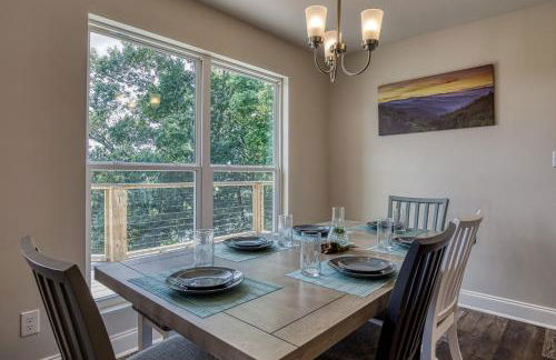 Broadview, River, Golf Course, Games, free Attraction Tickets, WIFI!!! - Foto 8