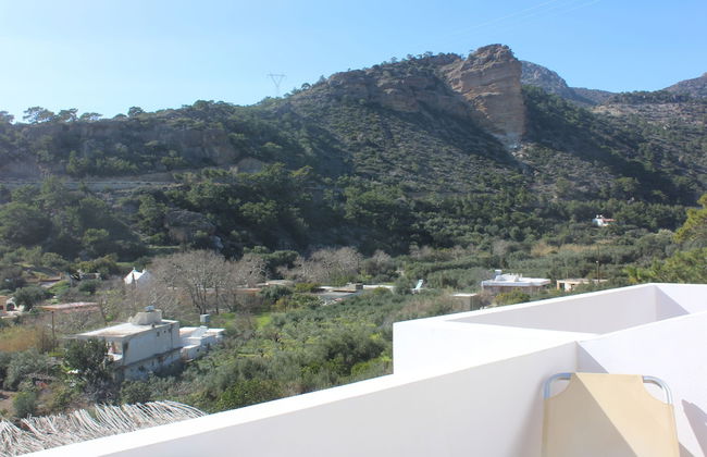 Aaron Studios Apartments - Photo 58