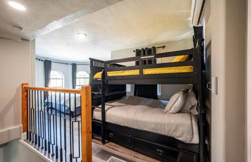 4BR HOME SLEEPS 13 DOWNTOWN/Pet Friendly/EVCharger - Foto 24