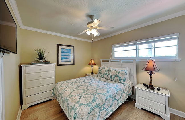 Barefoot Beach Resort B-201 by Distinctive Beach Rentals - Photo 11