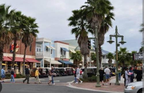 The Golden Palm Mins to Eastport Square and Middleton With Electric Golfcart - Foto 2