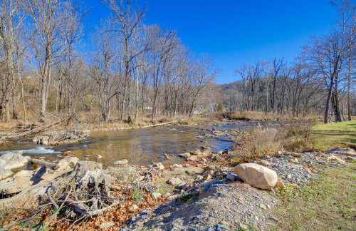 Steps to Virginia Creeper Trail Creekside Retreat - Foto 3