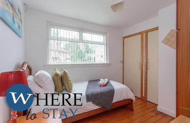 Lovely Apartment by the Hillwood Park-free Parking - Foto 9