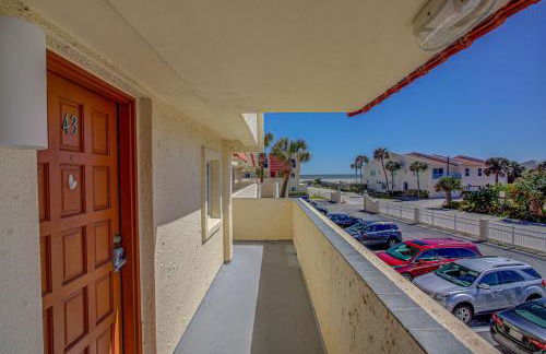 Beautiful Ocean Side 2 Bedroom Condo with Pool - Foto 53