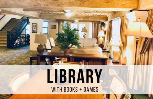 King Bed Mermaid suite - heart of Palm Beach, free parking included - Photo 19