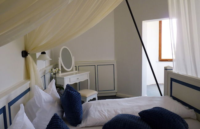 Schloss Weißenburg - Photo 29