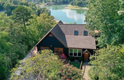 Sunset Cove Lakefront Luxury Lodge with Private Dock - Foto 57