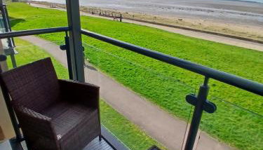 Sea view apartment at the beach! - Foto 2