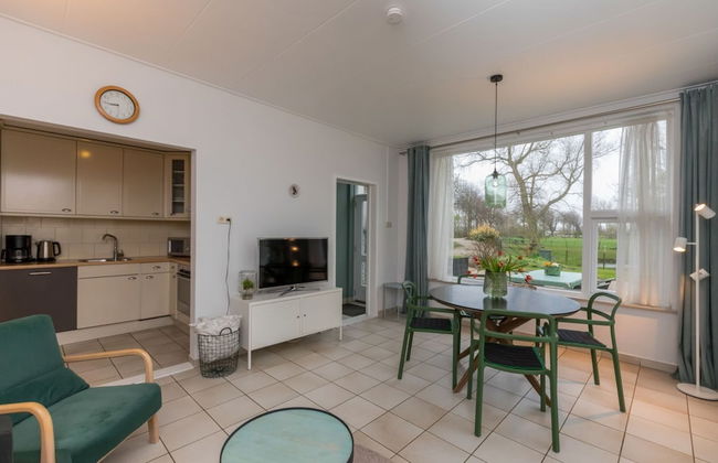 Cozy 4-person Stay at Rustenpolder - Photo 5