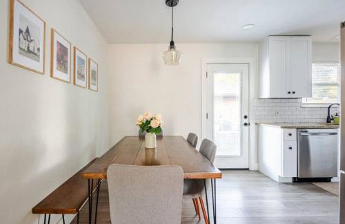 Remodeled 4BR 2BA Steps from Georgetown Square - Foto 28