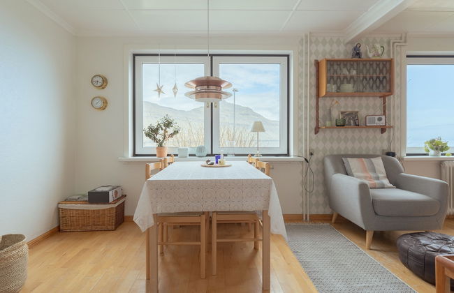 Serenity By The Sea | 3-Br House | Sea View - Photo 12