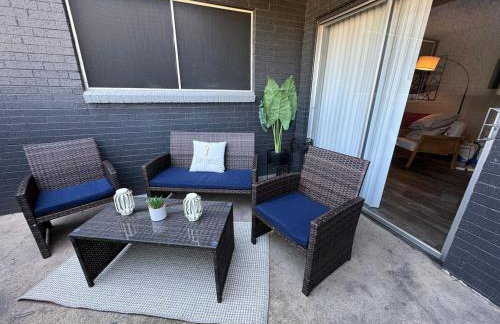 AT and T is steps away 2BD unit - Foto 8