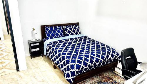 2 Bedroom Apt in LIC, Private WITH BACKYARD ! - Foto 5