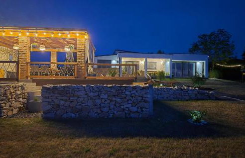 Gorgeous Home In Luzan Biskupecki With Sauna - Foto 10