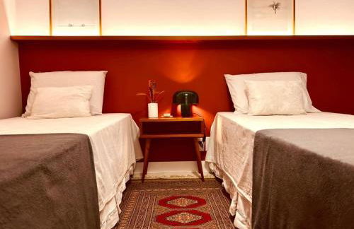 Descubra a Casa Felicidade em Belém! Climatizada, com sala ampla, 2 quartos, mezanino e Wi-Fi veloz. Localização central perto de atrações e gastronomia. Viva a Amazônia com conforto exclusivo. Reserve já sua experiência inesquecível! - Photo 18