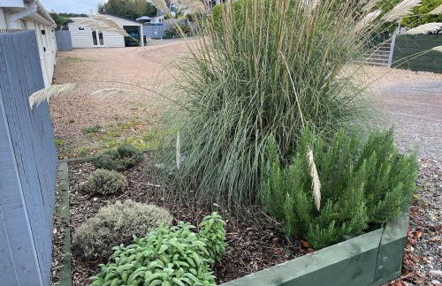 Gamekeepers Cottage - Hot Tub, 2 bed, sleeps 4, private patio, AC, stunning views - Photo 28