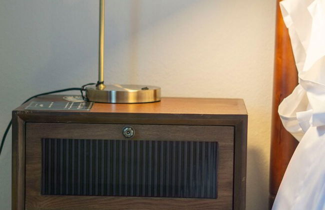 Luxurious Ontario Townhouse Ideal Family Retreat - Photo 22