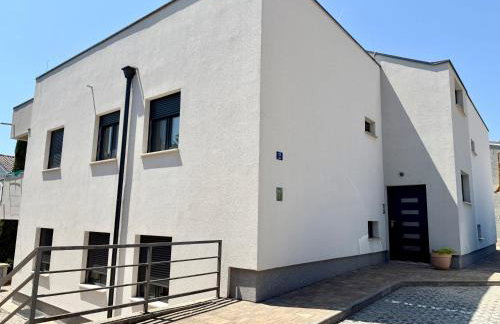 M Plus Residence - Photo 70