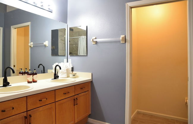 Artisan Poolside Paradise near Disney - Photo 36