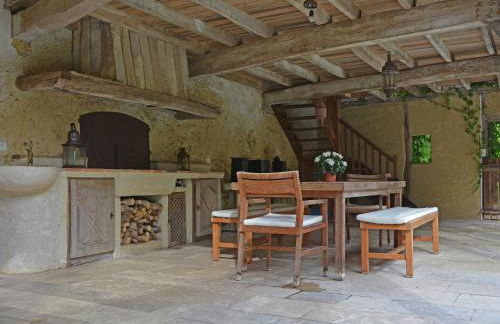 Holiday Home in Campagne with Pool and BBQ - Photo 9