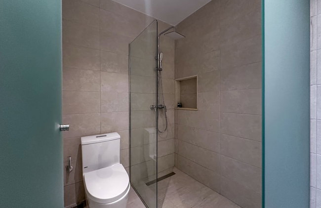 Exclusive Penthouse With Picuzzi Steps From Beach - Foto 51