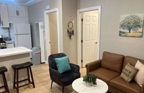 8354 Adam Unit B 1Bed 1Bath by SD Stay - Foto 3