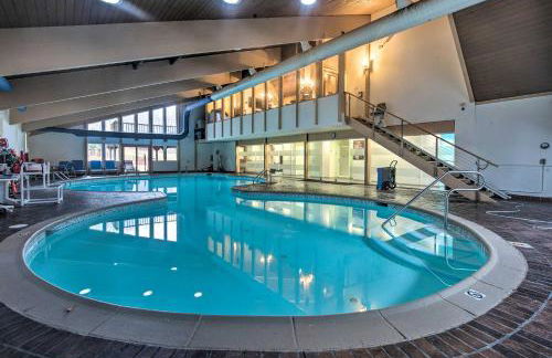 Hot Tub, Game Room! Poconos Home 22 Mi to Slopes - Foto 39