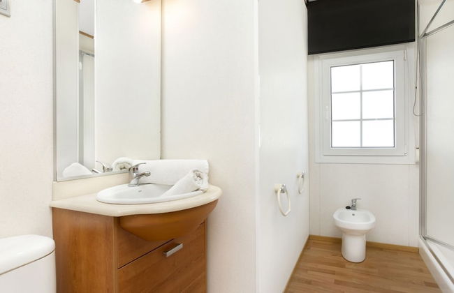 Araceli in Vidreres With 3 Bedrooms and 2 Bathrooms - Photo 10