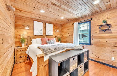 Rivers Ledge Cabin with breathtaking views hot tub & indoor pool - Photo 14