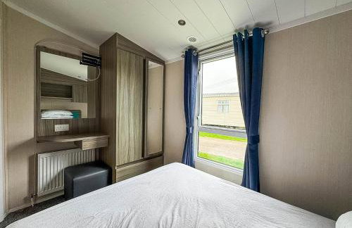 Lovely 8 Berth Caravan In Essex, At Steeple Bay Holiday Park Ref 36059A - Foto 14