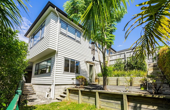 The Perfect Spacious 2BR Getaway-Netflix - Photo 29