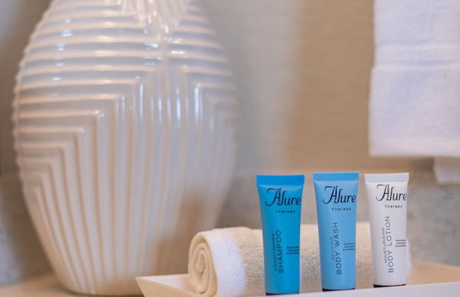 Condo w/ Prime View of Lake, Pool & Fireworks! - Foto 11