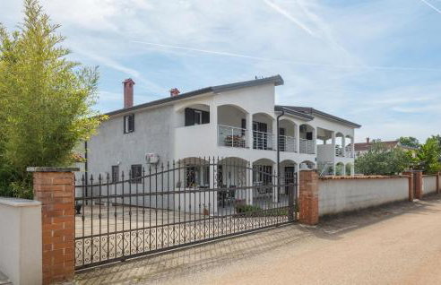 1 Bedroom Awesome Apartment In Nova Vas - Photo 18