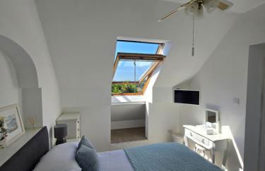 Beautiful apartment with private pool near Tenby - Photo 19