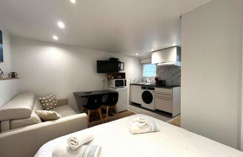 In The Heart Of The City - Cosy Studio - Close to RER - Foto 10