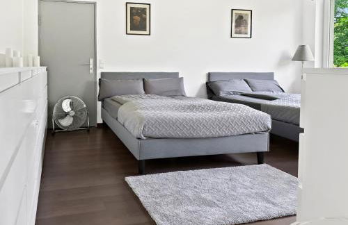 Gruppen Oase München Kino, Billardtisch & 17 Betten - Foto 49