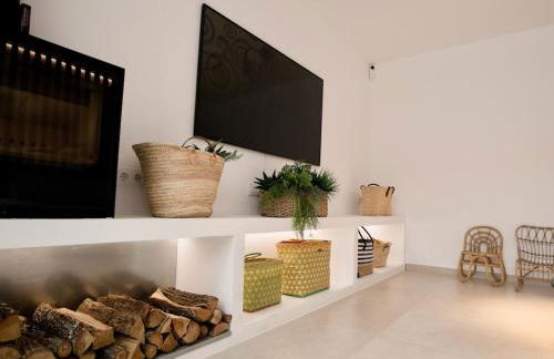 Stunning Design Villa with large private Pool 30sqm - Foto 7