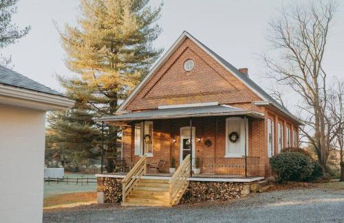 1900's Historic Lancaster School House - Foto 5
