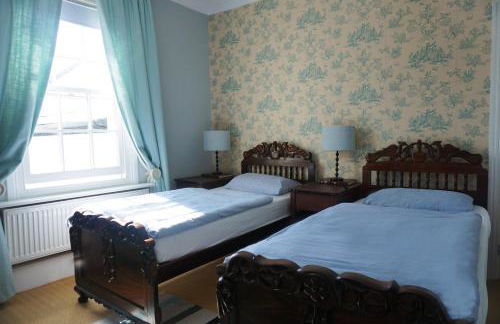 Broadstairs Beach Holiday Apartments, seafront stays opposite Kingsgate Bay with a parking space - Foto 28