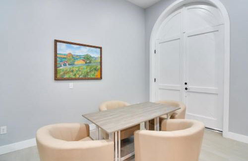 Steps to Casinos and Shuttle! Central City Home Base - Foto 12