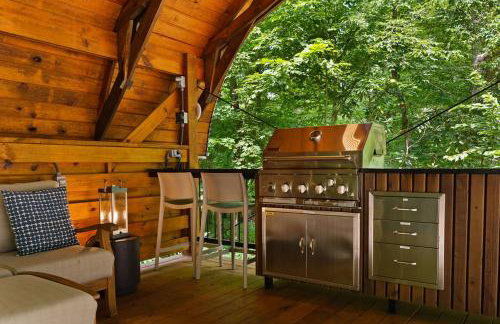 Airstream w Bathtub, River, & Hot Tub - Foto 56