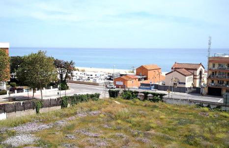 ÁTICO FRENTE AL MAR - Foto 2